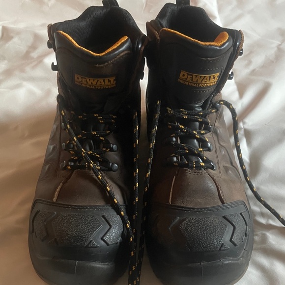 Stylish Lace-Up Boots in Rich Brown - Picture 1 of 3